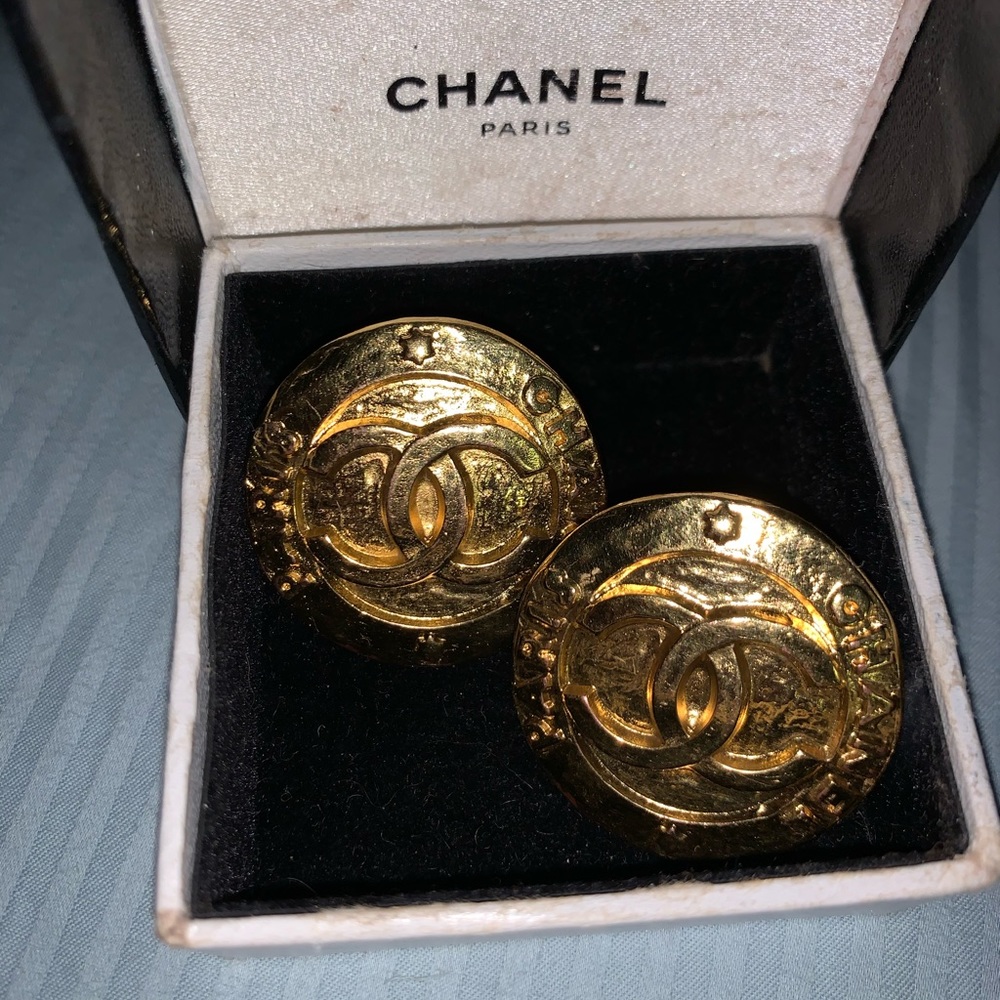 Chanel clip on earrings